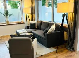 REMA Homes - Jacuzzi Terrasse 55' TV Küche Regendusche