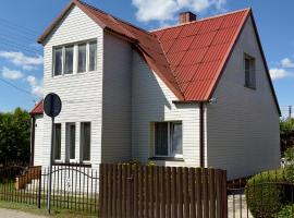 Cosy Charming Guest House in central of Marijampole: Marijampolė şehrinde bir otoparklı otel