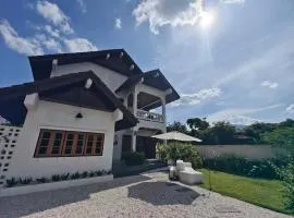 Dalang Nimman House宁曼路独栋四卧四卫别墅