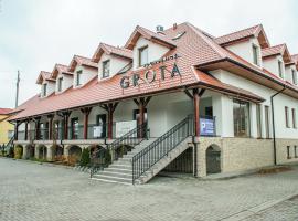 Grota Bochotnicka, hotell i Kazimierz Dolny
