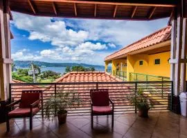 Altamont West Hotel, hotel near Sangster International Airport - MBJ, 