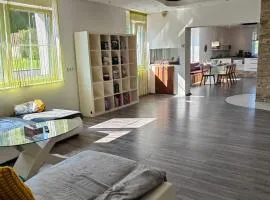 Ferienwohnung Dorfleben - 4 Schlafzimmer für Familien & Teams
