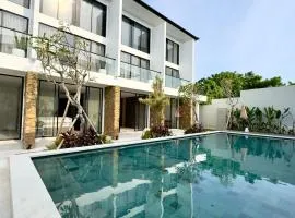 The R Apartment Pererenan