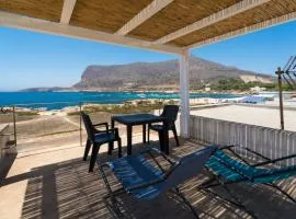 Favignana - Casetta Favonia fronte mare