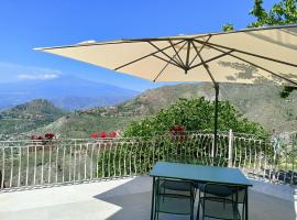 Intero Alloggio Casa Mylai, hotel a Castelmola