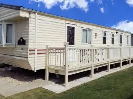 MOLLIES DEN 2 8 Berth 3 Bedrooms The Grange Holiday Park INGOLDMELLS