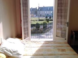 Le Lithana, hotel in Pontorson