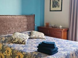 Chambres d'hôtes Aulnay, Bed & Breakfast in Aulnay-sous-Bois