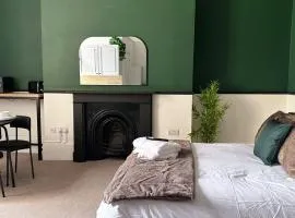 Studio apartment - The Emerald