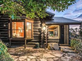 Romantic Retreat in the Dandenong Mountains, hotel v destinaci Kalorama