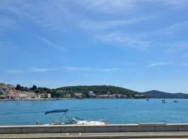 1 Bedroom Nice Home In Tisno