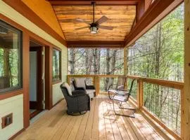 Maple Treehouse Cabin - Rustic Luxury Near Asheville
