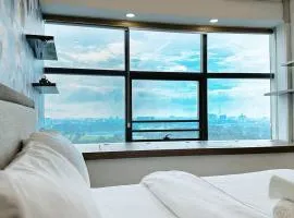 SkyHigh City Retreat -4K Netflix