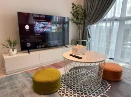 Jk DeLOFTS 12Pax New Low-Density Scenic View Apartment