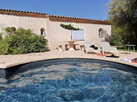 Le Loriot, hotel v mestu Auriol