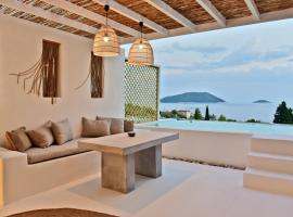 Natura Luxury Beachfront Villas, hôtel 5 étoiles à Neo Klima