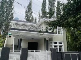 Epoch Inn Family Guest House