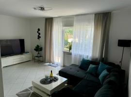 Traumhafte Kurstadt Apartment Moderne 2ZKB Balkon-Parkplatz 7-24 Check-in, hotel v destinaci Bad Nauheim