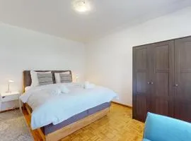 One-bedroom apartment in a quiet neighborhood