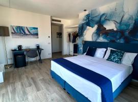 LuMar Luxury Sorrento, hotel con estacionamiento en Sorrento