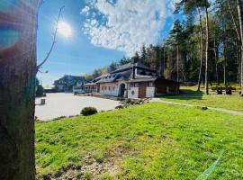 Hotel Pod Kamieniem, hotel di Lipnica Murowana