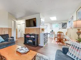 Centrally Located Soldotna Apartment with Patio!