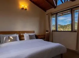 Pet-Friendly mountain view 2 bedroom cottage C1