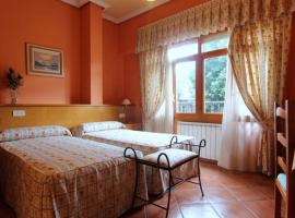 Hotel Duque, hotel en Zarzalejo