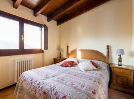 Charming House in Vesime with Shared Pool, hotel v mestu Vesime