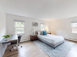 Pb 824 Furnished 2br Pool Gym Parking Pb, hotel v destinaci Newark