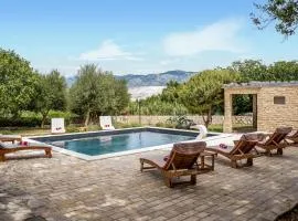 Pet Friendly Home In Pag