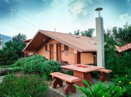 Satya Anantham Eco Retreat - Mystic Hotels, glamping v mestu Nandigunda