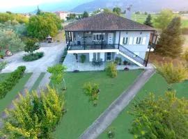 Meteora countryside villa