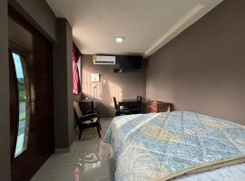 Tiny Room El Mangal B&B, hotel v destinaci Suchitoto