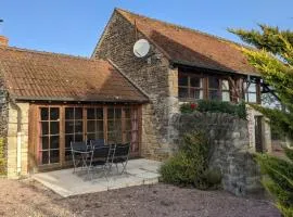 Large Gte With Pool In Peaceful Burgundy