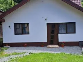 Căşuţa LA CUCU