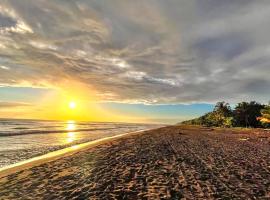 Apartahotel & Gym Rondon, serviced apartment in Tortuguero