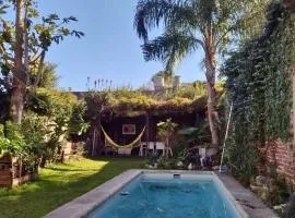 Casa San Isidro pileta jardín parrilla a metros del río