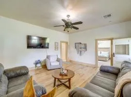 Walk to North Beach Eufaula Lake Home with Grill