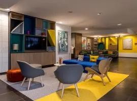 Holiday Inn Eindhoven Centre by IHG