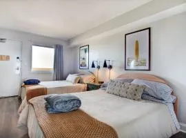 Oceanfront Escape Renovated Suite at Camelot