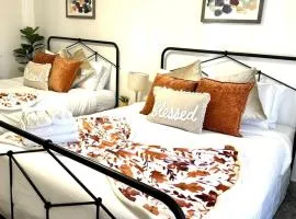 2q Beds Studio Apt With Shared Pool 08