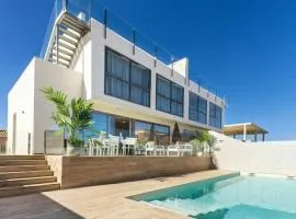 Casa Los Belones, Villa with private pool and game room
