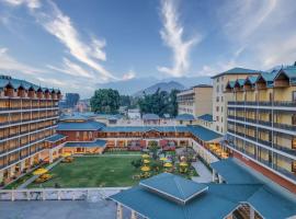 Radisson Collection Hotel & Spa, Riverfront Srinagar, ξενοδοχείο στο Σριναγκάρ