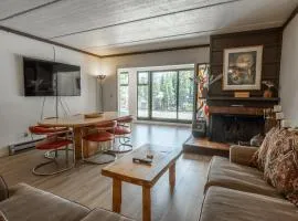 Updated 2 Bedroom 2 Bathrooms 1849 Condos #109 Steps to Canyon Lodge Sleeps 6