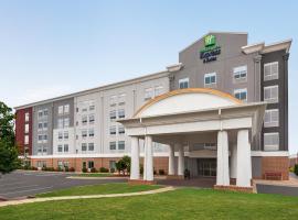 Holiday Inn Express Hotel & Suites Fredericksburg by IHG, hotel in Fredericksburg