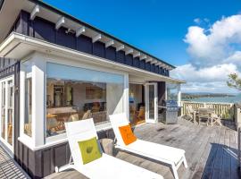 Pacific Views - Waiheke Island, ξενοδοχείο σε Oneroa