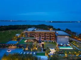 Hotel Indigo Suzhou Yangcheng Lake by IHG