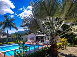 Finca Turística Peñoles - Cerca de Charcos y Cascadas - Finca Rústica en San Carlos, Antioquia