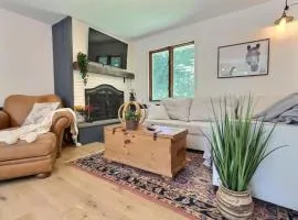BearRight- AC, Pool, Hot Tub, Grill, FirePit